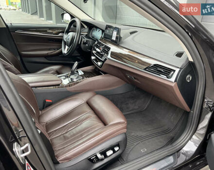 Сірий БМВ 5 Серія, об'ємом двигуна 2.99 л та пробігом 208 тис. км за 37900 $, фото 30 на Automoto.ua