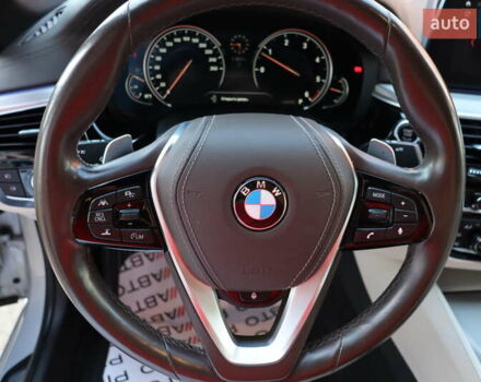 Серый БМВ 5 Серия, объемом двигателя 2.99 л и пробегом 152 тыс. км за 42900 $, фото 26 на Automoto.ua