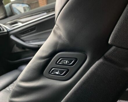 Серый БМВ 5 Серия, объемом двигателя 3 л и пробегом 190 тыс. км за 34499 $, фото 10 на Automoto.ua