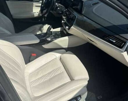 Серый БМВ 5 Серия, объемом двигателя 3 л и пробегом 120 тыс. км за 25000 $, фото 12 на Automoto.ua