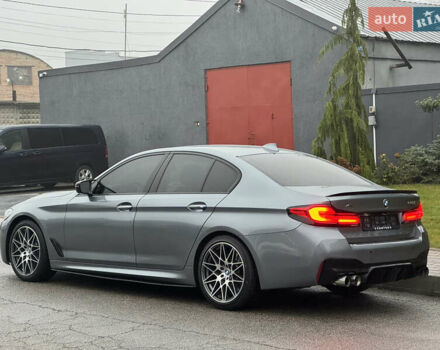 Серый БМВ 5 Серия, объемом двигателя 3 л и пробегом 120 тыс. км за 34900 $, фото 4 на Automoto.ua