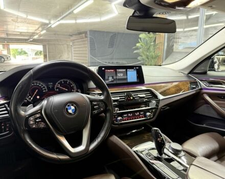 Серый БМВ 5 Серия, объемом двигателя 3 л и пробегом 164 тыс. км за 36900 $, фото 22 на Automoto.ua