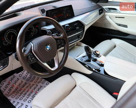 Серый БМВ 5 Серия, объемом двигателя 2.99 л и пробегом 152 тыс. км за 42900 $, фото 16 на Automoto.ua