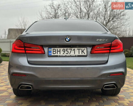 Сірий БМВ 5 Серія, об'ємом двигуна 2 л та пробігом 180 тис. км за 25999 $, фото 8 на Automoto.ua