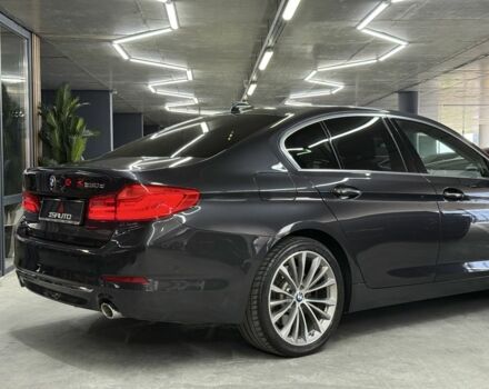 Серый БМВ 5 Серия, объемом двигателя 3 л и пробегом 164 тыс. км за 36900 $, фото 11 на Automoto.ua