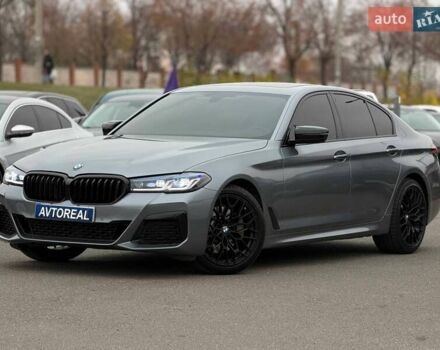 Серый БМВ 5 Серия, объемом двигателя 2 л и пробегом 127 тыс. км за 27000 $, фото 1 на Automoto.ua