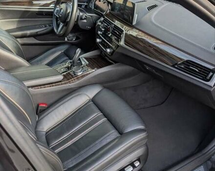 Серый БМВ 5 Серия, объемом двигателя 3 л и пробегом 139 тыс. км за 36600 $, фото 20 на Automoto.ua