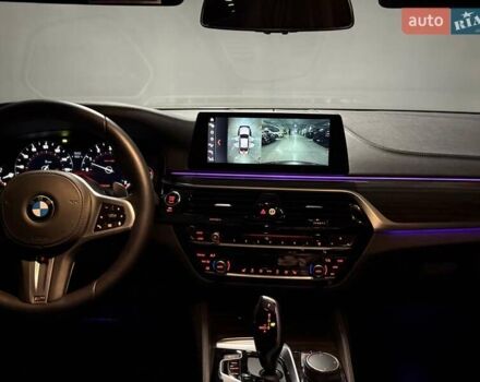 Сірий БМВ 5 Серія, об'ємом двигуна 3 л та пробігом 100 тис. км за 39500 $, фото 19 на Automoto.ua