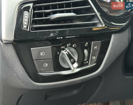 Серый БМВ 5 Серия, объемом двигателя 2 л и пробегом 248 тыс. км за 28500 $, фото 24 на Automoto.ua