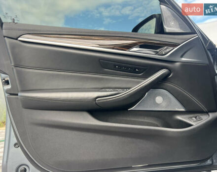 Сірий БМВ 5 Серія, об'ємом двигуна 2 л та пробігом 224 тис. км за 29800 $, фото 30 на Automoto.ua