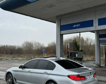 Серый БМВ 5 Серия, объемом двигателя 2 л и пробегом 141 тыс. км за 26500 $, фото 3 на Automoto.ua