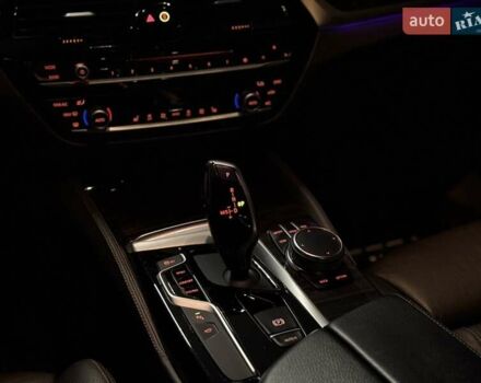 Сірий БМВ 5 Серія, об'ємом двигуна 3 л та пробігом 100 тис. км за 39500 $, фото 20 на Automoto.ua