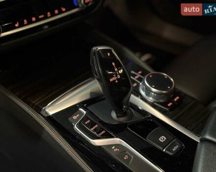 Сірий БМВ 5 Серія, об'ємом двигуна 3 л та пробігом 100 тис. км за 39500 $, фото 16 на Automoto.ua