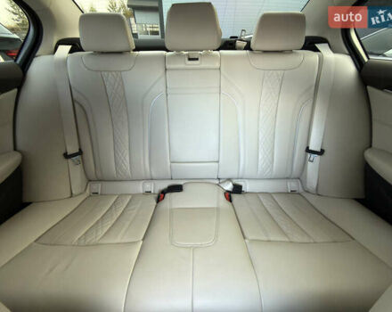 Серый БМВ 5 Серия, объемом двигателя 3 л и пробегом 254 тыс. км за 33500 $, фото 17 на Automoto.ua