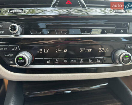 Серый БМВ 5 Серия, объемом двигателя 3 л и пробегом 160 тыс. км за 33500 $, фото 29 на Automoto.ua