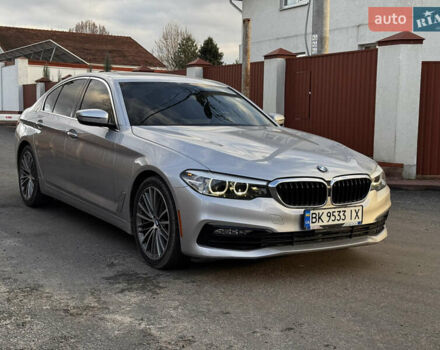 Серый БМВ 5 Серия, объемом двигателя 2 л и пробегом 124 тыс. км за 26400 $, фото 3 на Automoto.ua