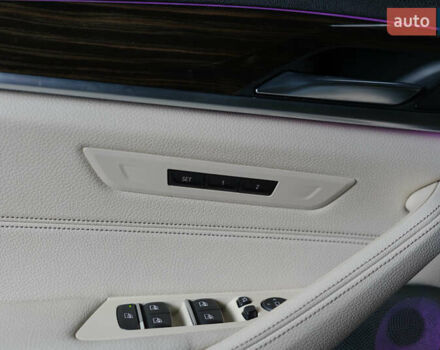 Серый БМВ 5 Серия, объемом двигателя 3 л и пробегом 150 тыс. км за 37500 $, фото 16 на Automoto.ua