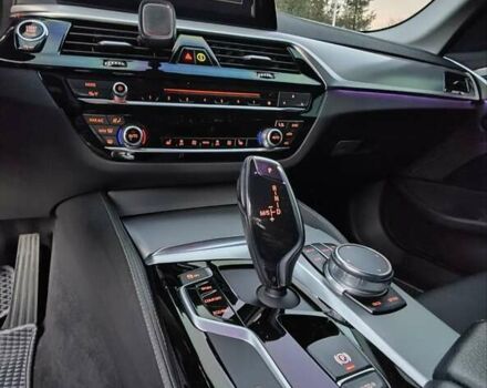 Сірий БМВ 5 Серія, об'ємом двигуна 2 л та пробігом 144 тис. км за 26999 $, фото 38 на Automoto.ua