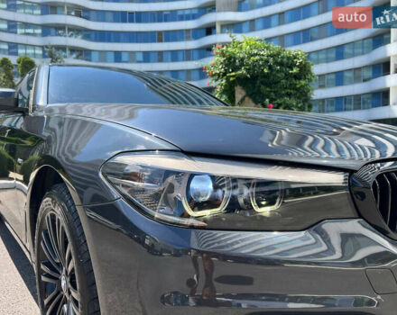 Серый БМВ 5 Серия, объемом двигателя 2 л и пробегом 137 тыс. км за 27499 $, фото 2 на Automoto.ua