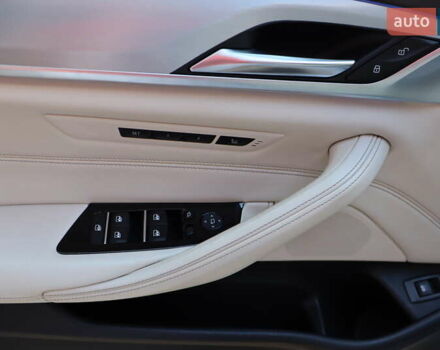 Серый БМВ 5 Серия, объемом двигателя 2.99 л и пробегом 152 тыс. км за 42900 $, фото 14 на Automoto.ua