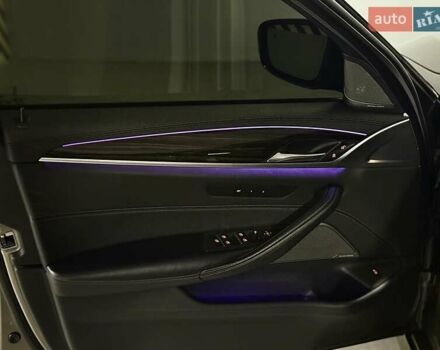 Сірий БМВ 5 Серія, об'ємом двигуна 3 л та пробігом 100 тис. км за 39500 $, фото 18 на Automoto.ua