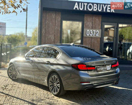 Серый БМВ 5 Серия, объемом двигателя 3 л и пробегом 93 тыс. км за 33500 $, фото 22 на Automoto.ua