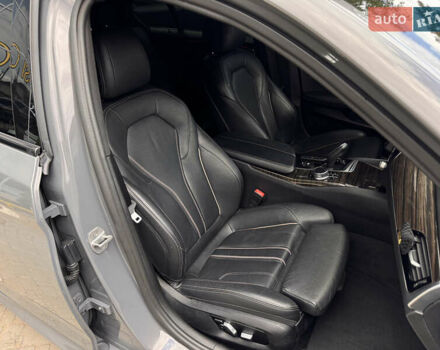Серый БМВ 5 Серия, объемом двигателя 2 л и пробегом 135 тыс. км за 27500 $, фото 11 на Automoto.ua