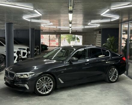 Серый БМВ 5 Серия, объемом двигателя 3 л и пробегом 164 тыс. км за 36900 $, фото 4 на Automoto.ua