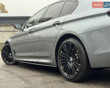 Сірий БМВ 5 Серія, об'ємом двигуна 3 л та пробігом 141 тис. км за 29999 $, фото 15 на Automoto.ua