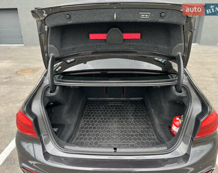 Сірий БМВ 5 Серія, об'ємом двигуна 2.99 л та пробігом 208 тис. км за 37900 $, фото 37 на Automoto.ua