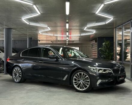 Серый БМВ 5 Серия, объемом двигателя 3 л и пробегом 164 тыс. км за 36900 $, фото 2 на Automoto.ua