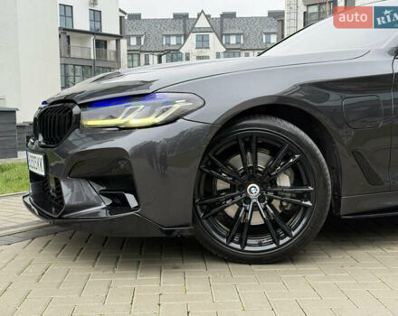 Серый БМВ 5 Серия, объемом двигателя 2 л и пробегом 85 тыс. км за 30900 $, фото 5 на Automoto.ua