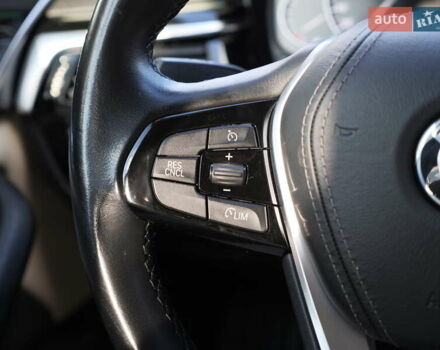 Серый БМВ 5 Серия, объемом двигателя 3 л и пробегом 186 тыс. км за 28999 $, фото 26 на Automoto.ua