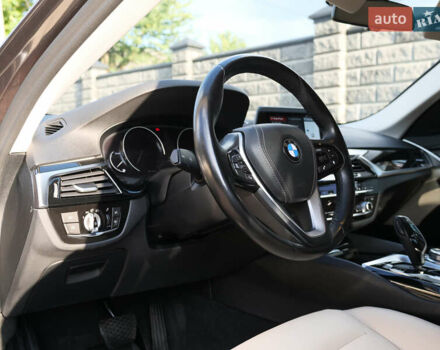 Серый БМВ 5 Серия, объемом двигателя 3 л и пробегом 186 тыс. км за 28999 $, фото 29 на Automoto.ua