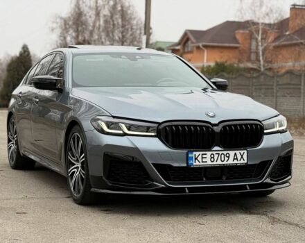 Серый БМВ 5 Серия, объемом двигателя 3 л и пробегом 70 тыс. км за 39000 $, фото 5 на Automoto.ua