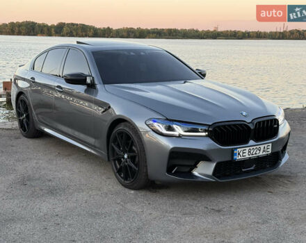 Серый БМВ 5 Серия, объемом двигателя 2 л и пробегом 54 тыс. км за 34999 $, фото 2 на Automoto.ua