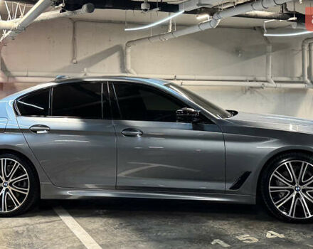 Серый БМВ 5 Серия, объемом двигателя 3 л и пробегом 74 тыс. км за 39000 $, фото 6 на Automoto.ua