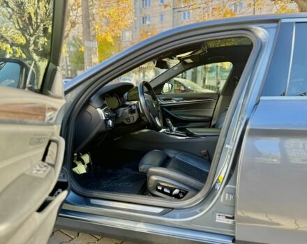 Серый БМВ 5 Серия, объемом двигателя 3 л и пробегом 93 тыс. км за 33500 $, фото 12 на Automoto.ua