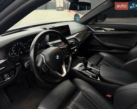 Серый БМВ 5 Серия, объемом двигателя 3 л и пробегом 116 тыс. км за 32500 $, фото 16 на Automoto.ua