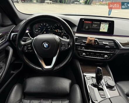 Серый БМВ 5 Серия, объемом двигателя 3 л и пробегом 116 тыс. км за 32500 $, фото 15 на Automoto.ua