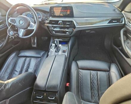 Серый БМВ 5 Серия, объемом двигателя 3 л и пробегом 92 тыс. км за 11000 $, фото 7 на Automoto.ua