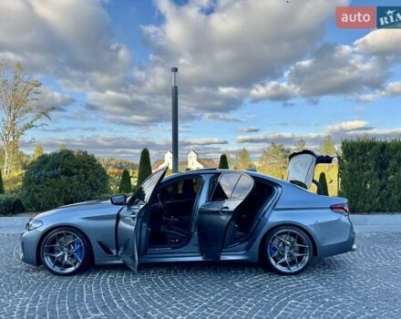 Серый БМВ 5 Серия, объемом двигателя 3 л и пробегом 59 тыс. км за 54999 $, фото 37 на Automoto.ua