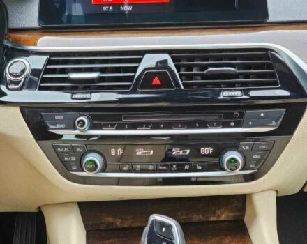 БМВ 5 Серия 2018 в Ивано-Франковске на Automoto.ua Серый БМВ 5 Серия, объемом двигателя 2 л и пробегом 76 тыс. км за 11000 $, фото 13 на Automoto.ua