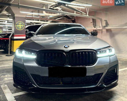 Серый БМВ 5 Серия, объемом двигателя 3 л и пробегом 74 тыс. км за 39000 $, фото 1 на Automoto.ua