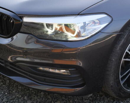 Серый БМВ 5 Серия, объемом двигателя 3 л и пробегом 186 тыс. км за 28999 $, фото 10 на Automoto.ua