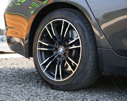 Серый БМВ 5 Серия, объемом двигателя 3 л и пробегом 186 тыс. км за 28999 $, фото 18 на Automoto.ua