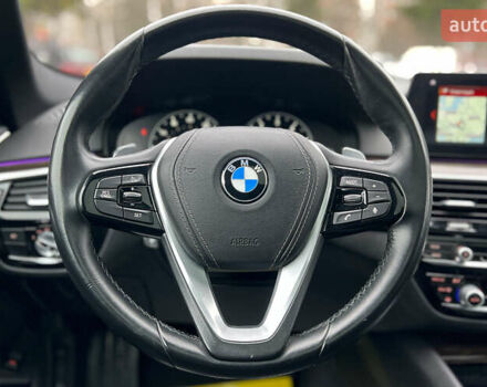 Серый БМВ 5 Серия, объемом двигателя 2 л и пробегом 111 тыс. км за 28300 $, фото 9 на Automoto.ua