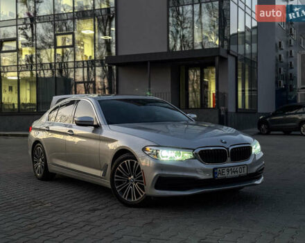 Серый БМВ 5 Серия, объемом двигателя 3 л и пробегом 115 тыс. км за 32999 $, фото 7 на Automoto.ua