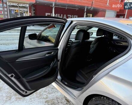 Серый БМВ 5 Серия, объемом двигателя 3 л и пробегом 139 тыс. км за 41400 $, фото 36 на Automoto.ua