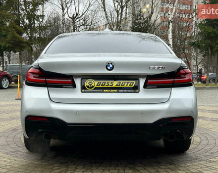 Серый БМВ 5 Серия, объемом двигателя 2 л и пробегом 111 тыс. км за 28300 $, фото 5 на Automoto.ua